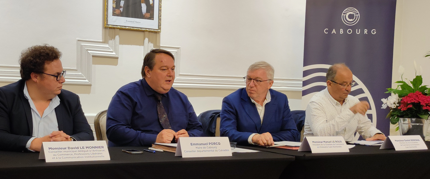 Signature convention CCI City Desk et Cabourg - 27 mai 2024 - CCI Caen Normandie