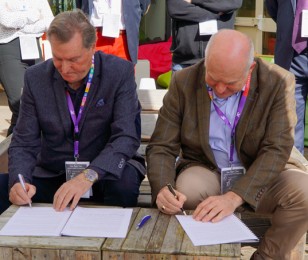 Signature Partenariat entre DJP Energy et Mascoat